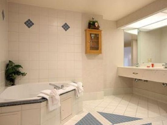 Фото 41 Lakefront Hotel, Trademark Collection by Wyndham