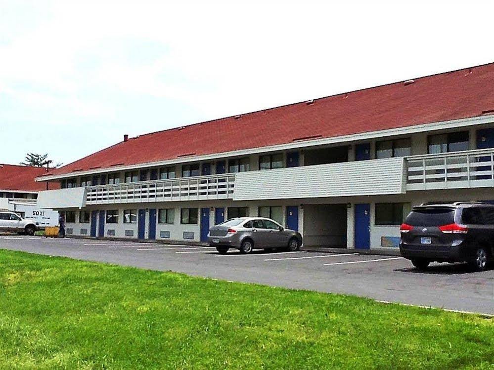 Фото Motel 6 Kansas City, Mo