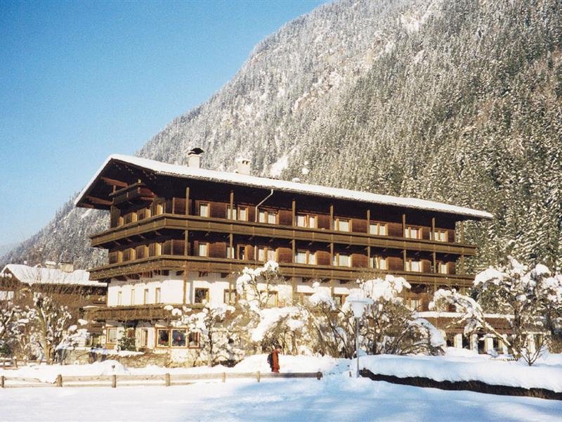 Фото отеля 2