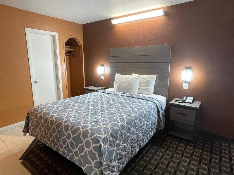 Фото New Corral Motel