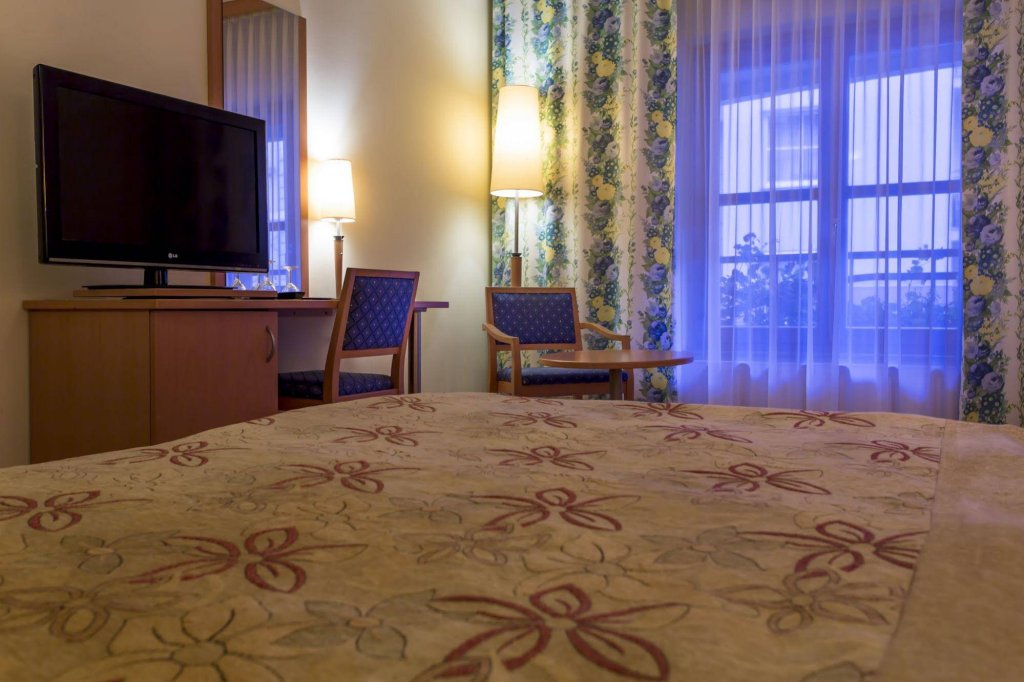 Фото Corvin Hotel Budapest - Sissi wing