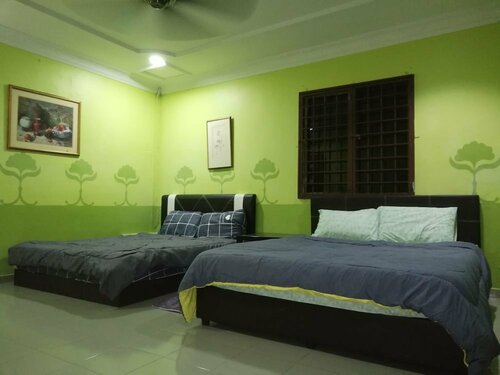 Хостел Oriental Riverside Guesthouse в Малакке