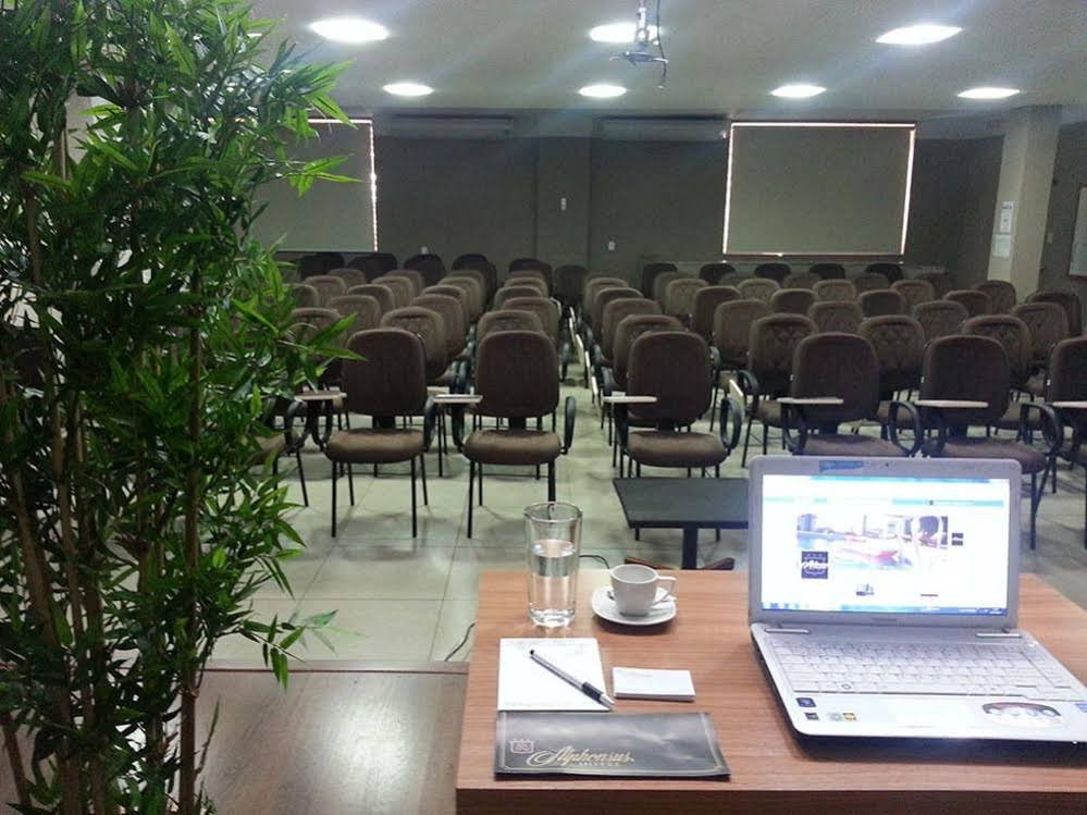 Фото Alphonsus Hotel