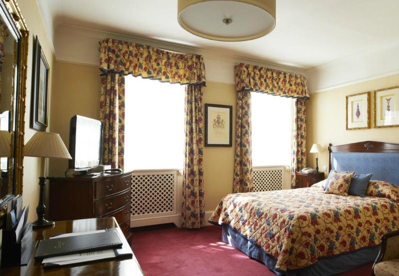 Фото Durrants Hotel