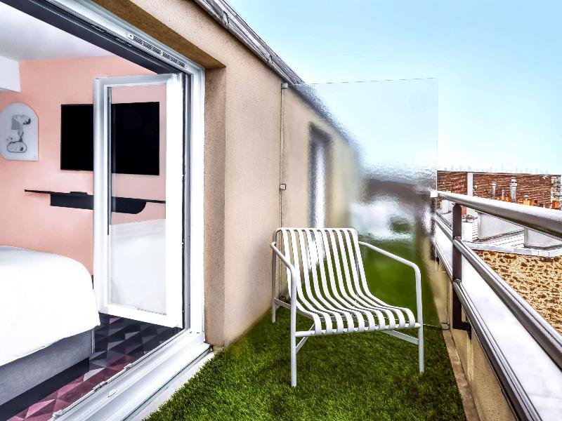 Фото Tribe Paris Batignolles