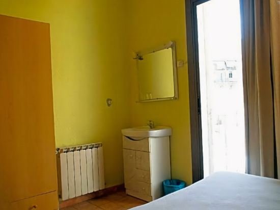 Фото Hostal Delfos