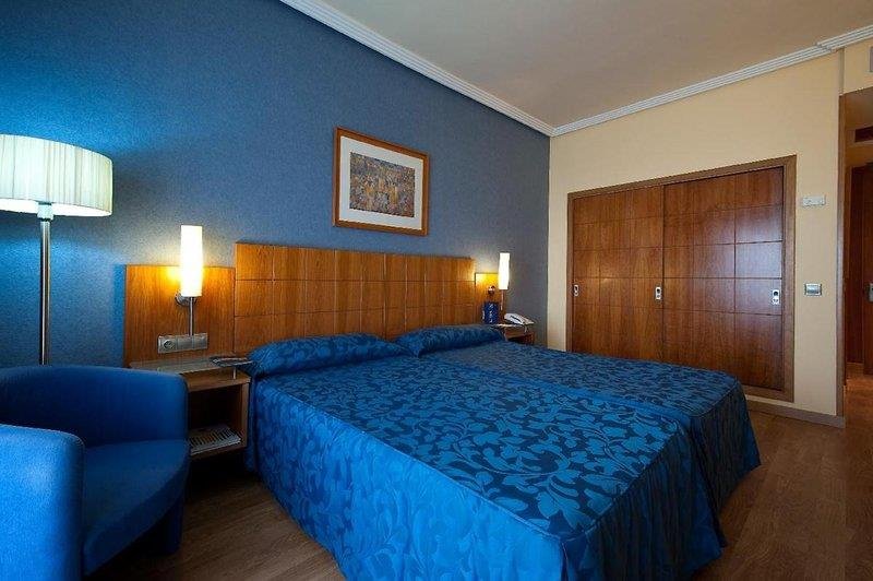 Фото Elba Vecindario Aeropuerto Business & Convention Hotel