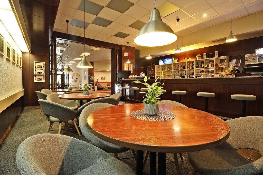 Фото Hotel Adamantino