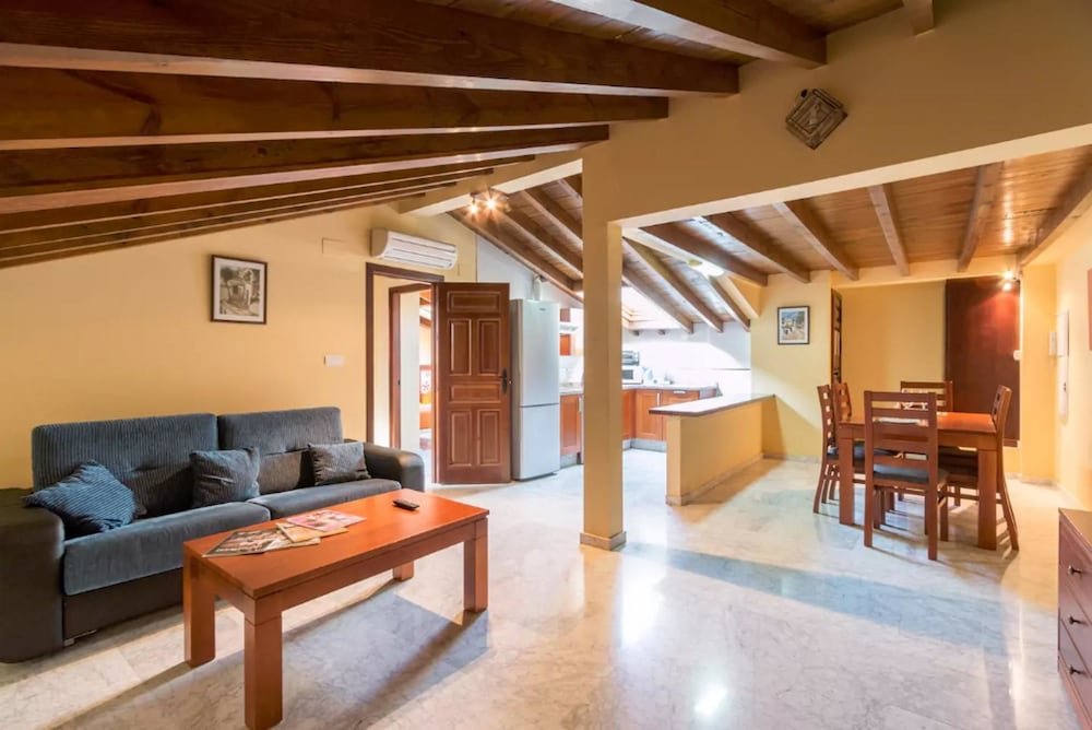 Фото Hostal Al-Andalus