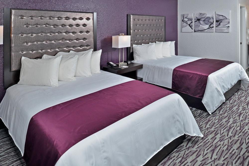 Фото Clarion Inn & Suites Across From Universal Orlando Resort