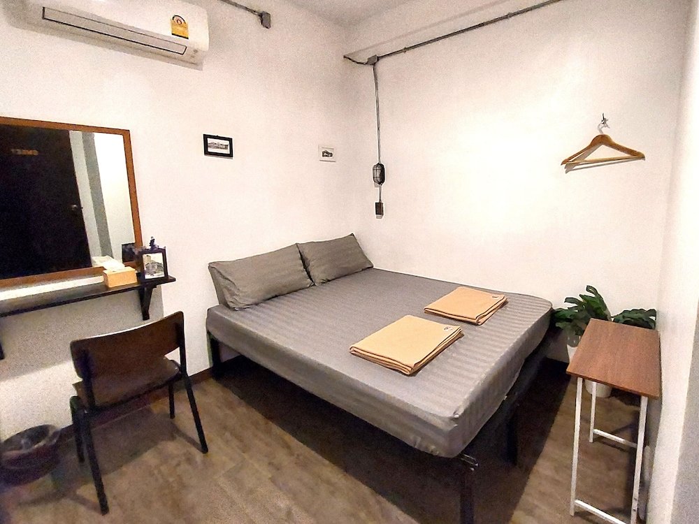 Фото Feel Good Bangkok Hostel