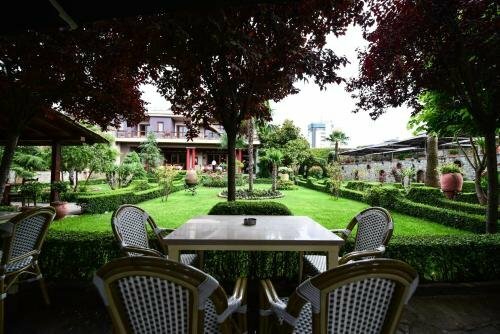 Гостиница Real Scampis Hotel в Эльбасане