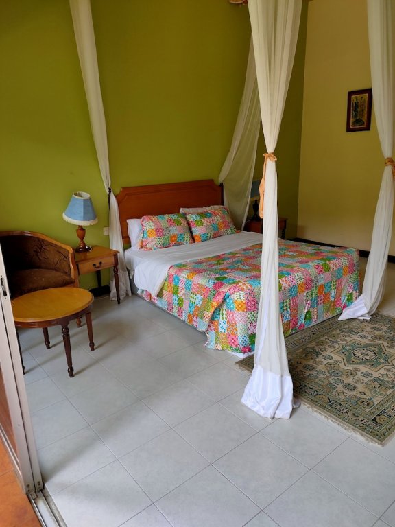 Фото The Equator Hotel