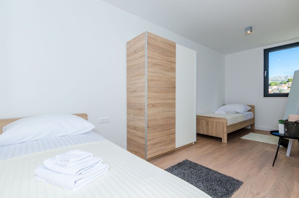 Фото Apartments Ljubimir