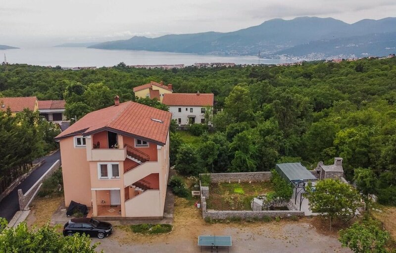 Гостиница Amazing Apartment in Rijeka With Wifi and 4 Bedrooms