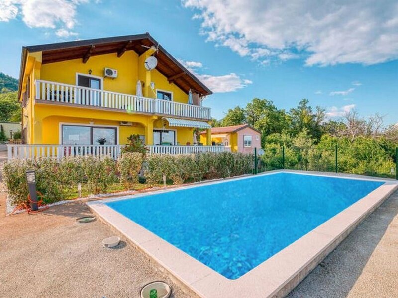 Жильё посуточно Elegant Holiday Home in Lovran With Swimming Pool