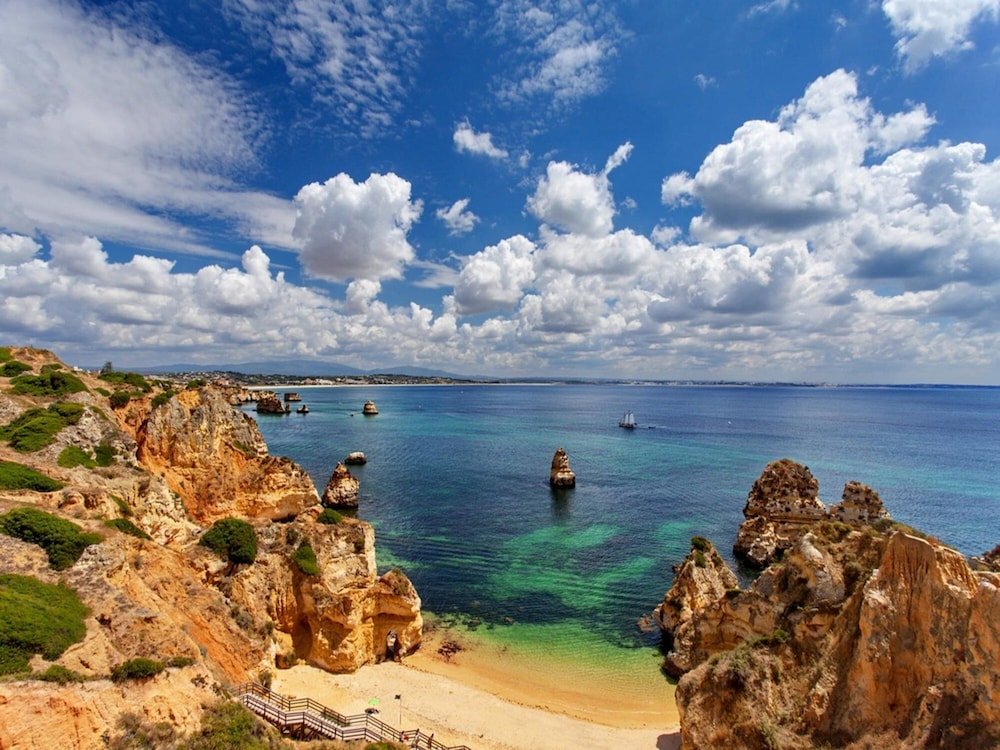 Фото A38 - Rising Sun Top-Floor Flat