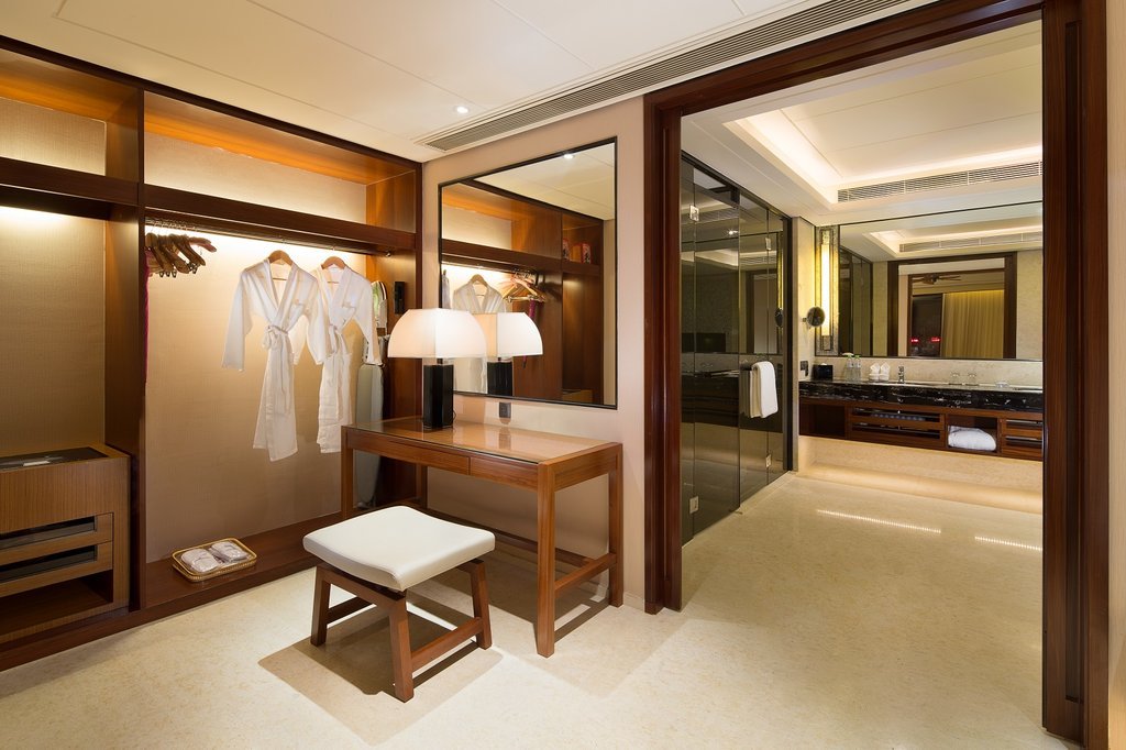 Фото Crowne Plaza Sanya City Center, an Ihg Hotel