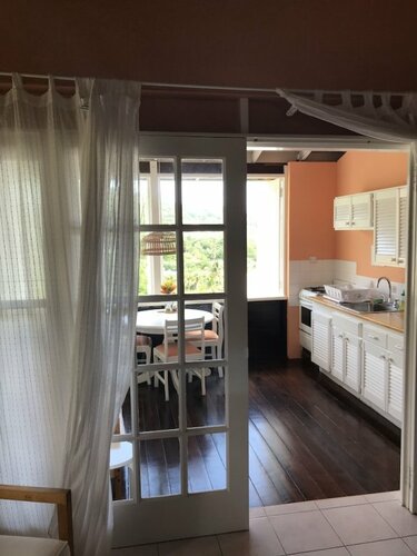 Гостиница Sugarapple Inn в Сент-Винсент и Гренадинах