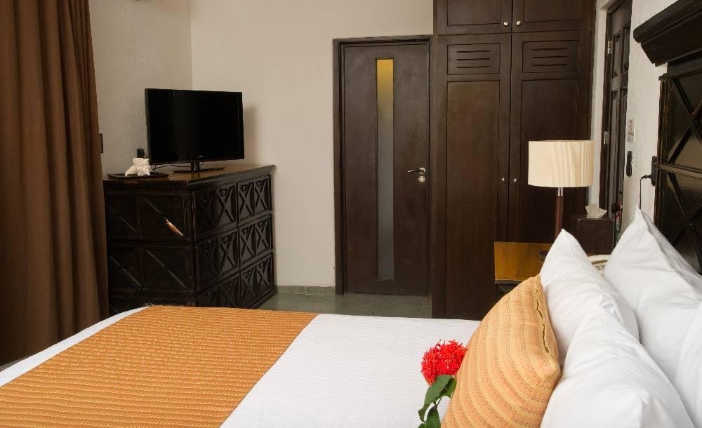 Фото Hacienda Paradise Hotel by Hospitality Wellbeing