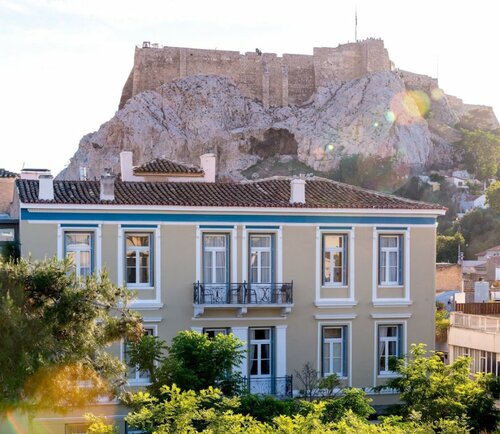 Гостиница Home and Art Suites в Афинах