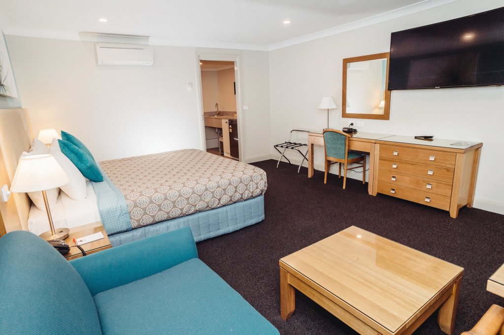 Фото Heritage Inn Bathurst