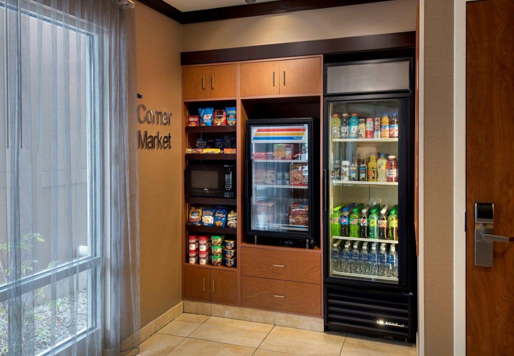 Фото Fairfield Inn & Suites by Marriott Verona