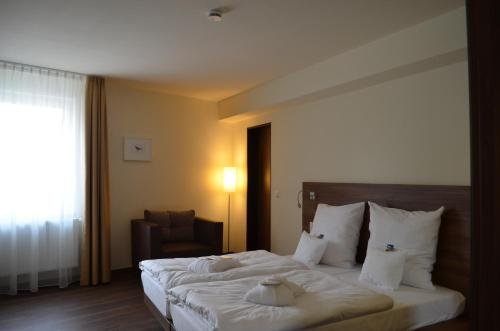 Фото Hotel Isenbütteler Hof