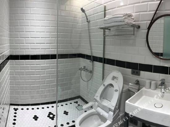 Фото The Upstairs