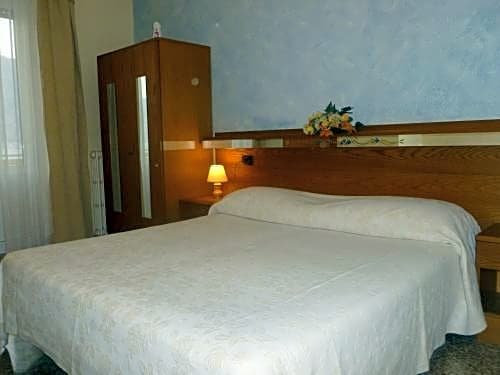 Фото Hotel Vela Azzurra