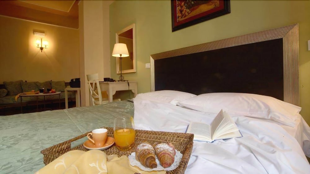 Фото Ambasciatori Hotel