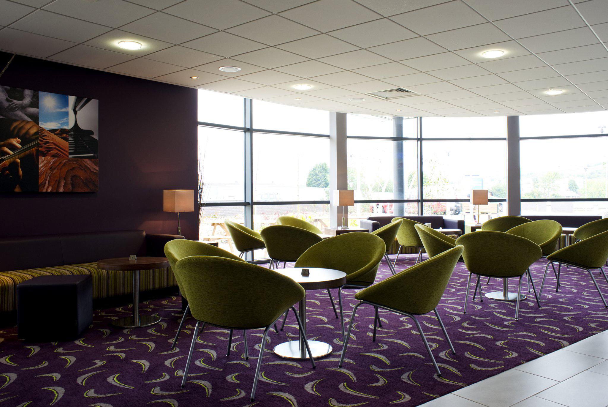 Фото Holiday Inn Express Dunstable, an Ihg Hotel