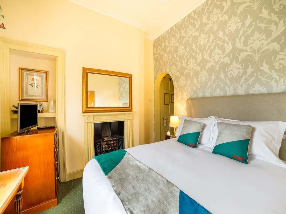 Фото Oyo Bailbrook Lodge