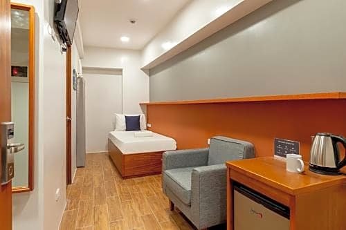 Фото IHotel Uptown Bgc