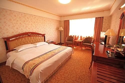 Фото Yanbian Baishan Hotel