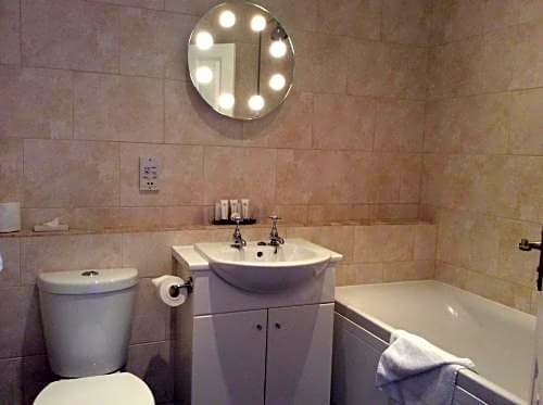 Фото The Bedford Hotel