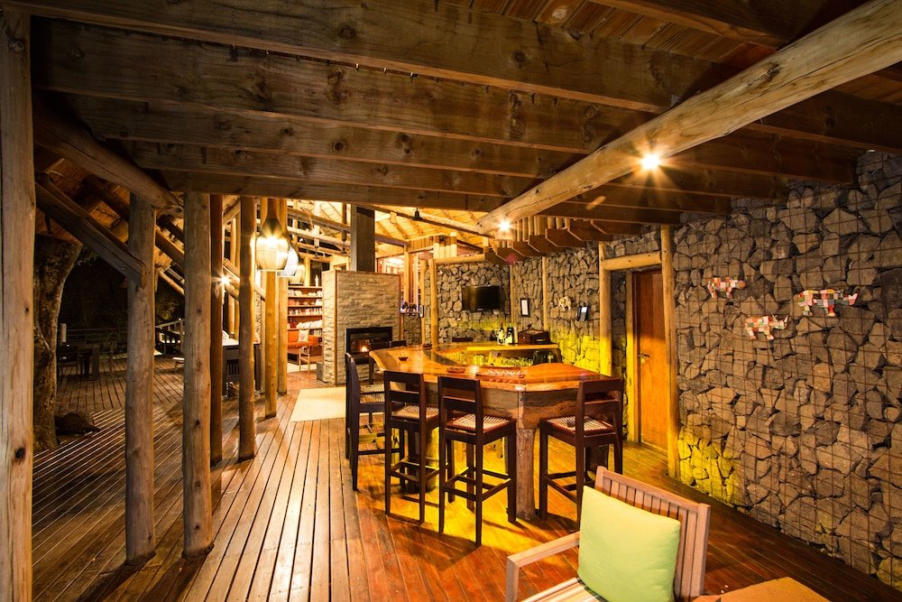 Фото Rhino Walking Safaris