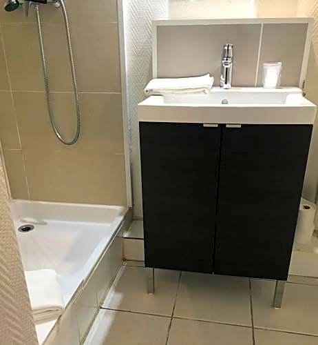 Фото Hotel D'Ainay