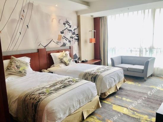 Фото Chongqing Minshan Hotel