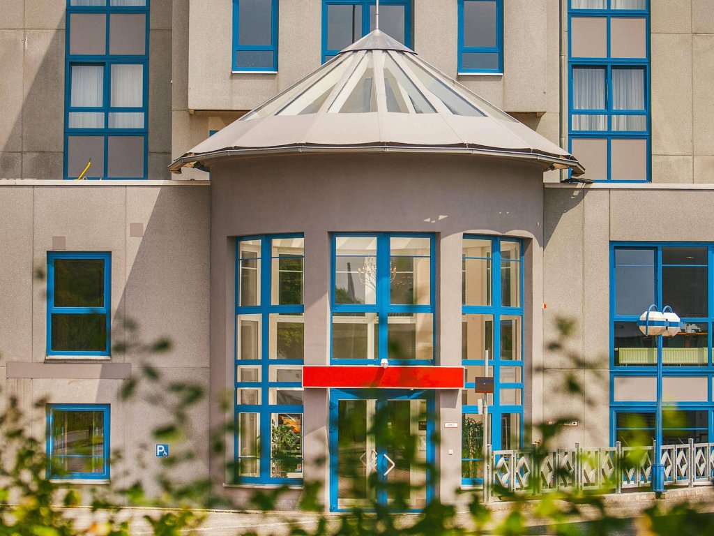 Фото отеля 2