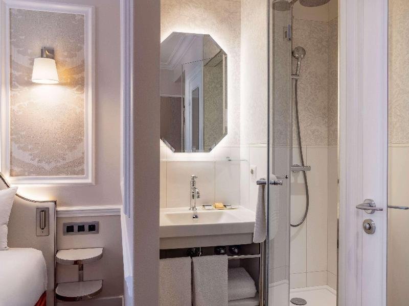 Фото Hotel Mercure Paris La Sorbonne Saint Germain des Pres