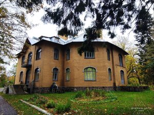 Estate Irinovka (Leningrad Region, Vsevolozhckiy DIstrict, Rakhyinskoye gorodskoye poseleniye, park usadby baronov Korfov Irinovka), landmark, attraction