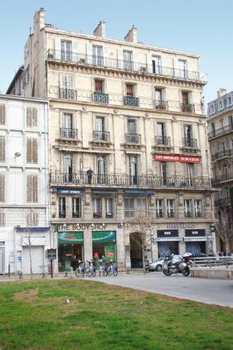 Гостиница The Welcomer - Appartements D'Hôtes Design в Марселе