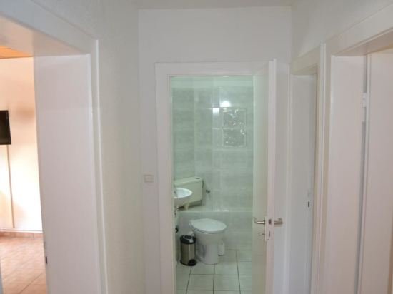 Фото Ferienwohnung Ulmenstraße