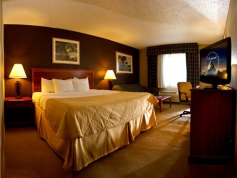 Фото Clarion Hotel Conference Center - North