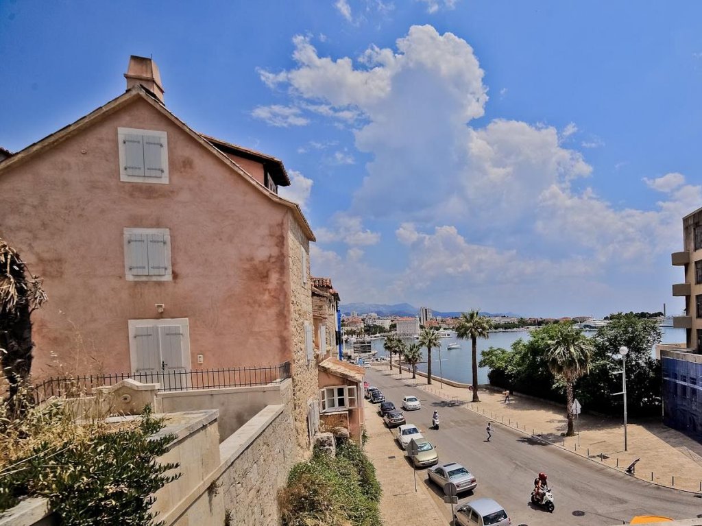 Фото Garden Apartment Hotel