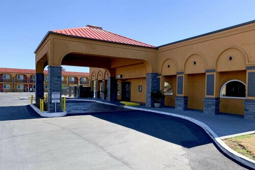 Гостиница Quality Inn Redding near I-5 в Реддинге