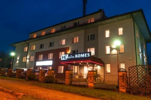 Гостиница Hotel Komes в Скаржиско-Каменна