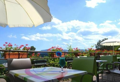 Гостиница Les Fougeres в Кольмаре-Рибовилле