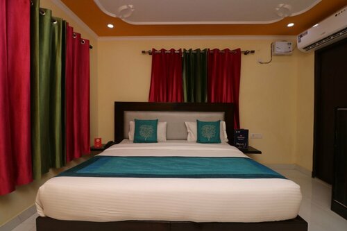 Oyo 9809 Hotel Shree Residency